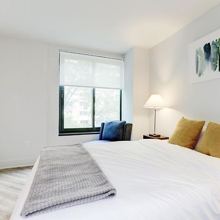 2Br Executive Apartment With Spacious Layout Arlington Ngoại thất bức ảnh
