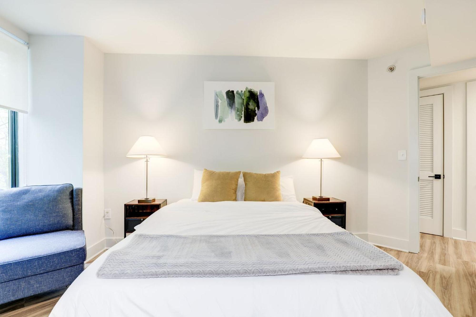 2Br Executive Apartment With Spacious Layout Arlington Ngoại thất bức ảnh